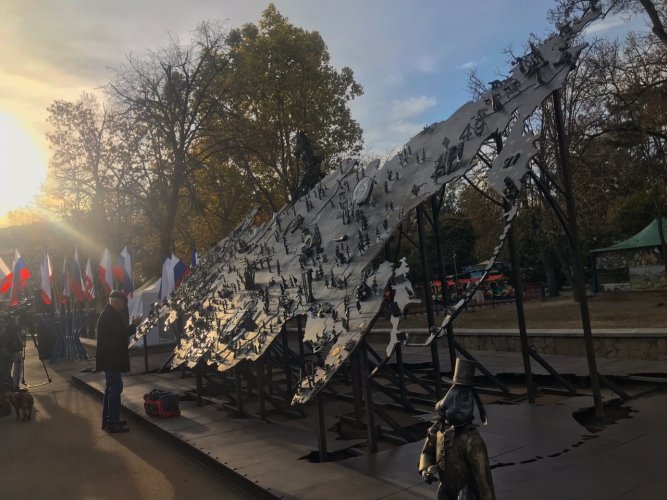 «Время России» в металле: как народный арт-фестиваль объединил страну на кованой карте