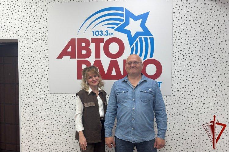 В Югре офицер Росгвардии стал участником радиоэфира на «Авторадио» Сургута